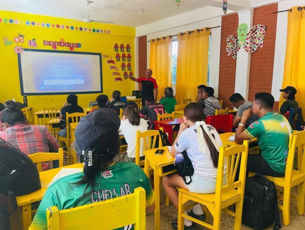 Instructorado de natación en Trinidad: un éxito en su primera jornada