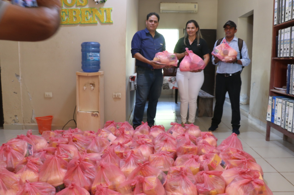 ENDE DELBENI realiza aporte solidario de alimentos para damnificados por inundaciones en Marbán