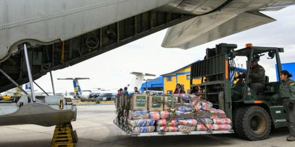 Gobierno despliega 14 toneladas de ayuda humanitaria en Beni y Santa Cruz