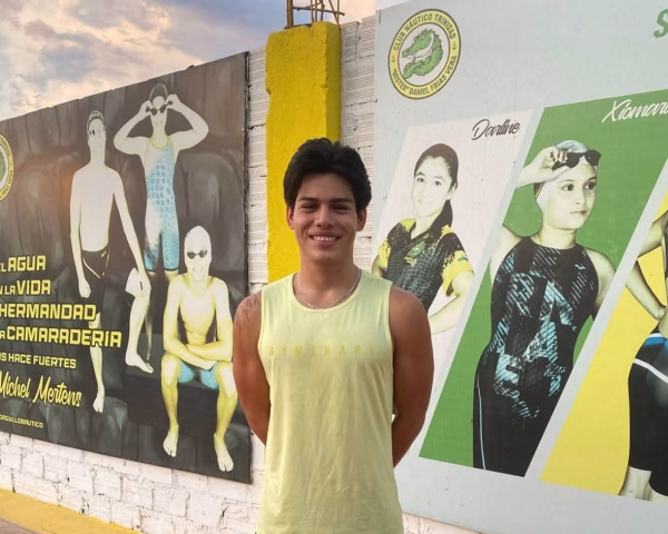Jorge Hurtado se despide del club Náutico MDFV con gran homenaje