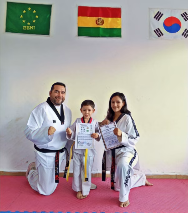 Academia Bushido Trinidad entrega nuevos grados en Taekwondo Olímpico