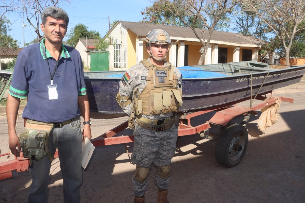 TRASLADAN MALETAS ELECTORALES POR TIERRA Y AGUA AL TIPNIS