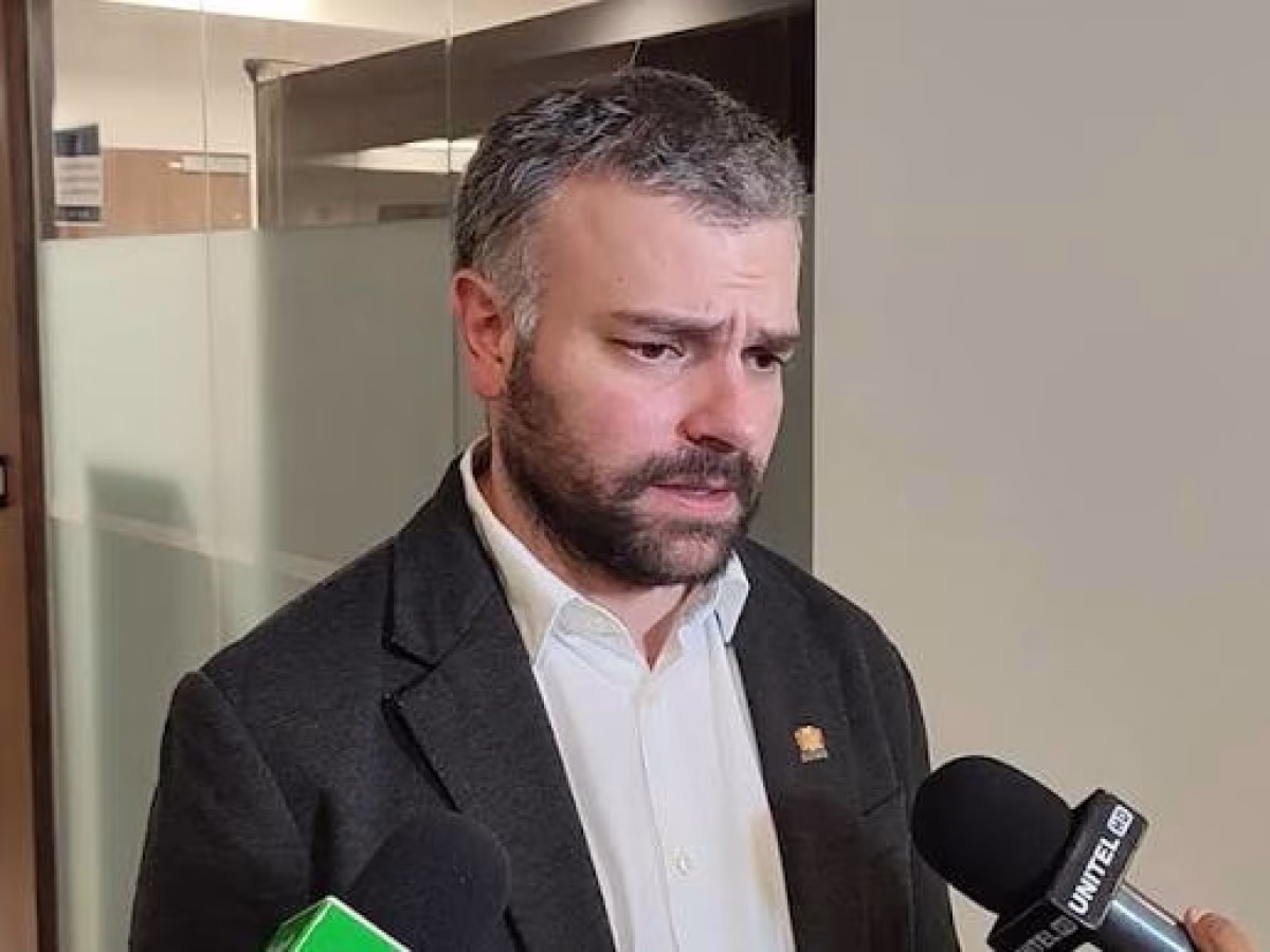 SENADOR  LLAMÓ A SUPERAR DIVISIONES, RECUPERAR PACTO REPUBLICANO