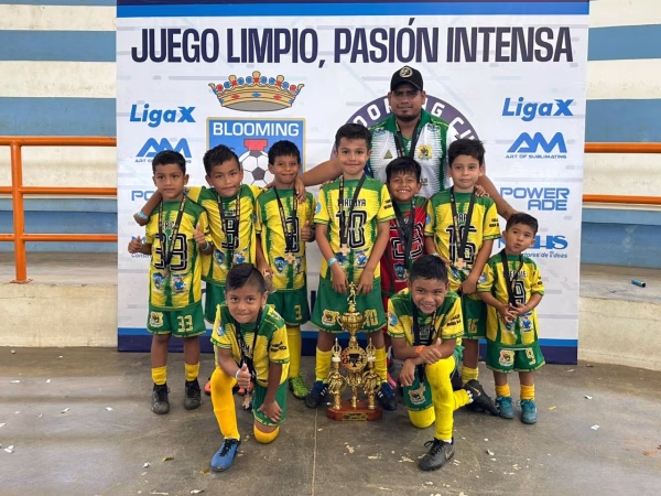 Orgullo beniano: FC Pato Velasco campeón y subcampeón nacional