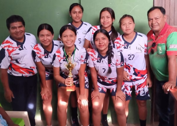 AMDEFT premia a los mejores del torneo de futsal Interpromo