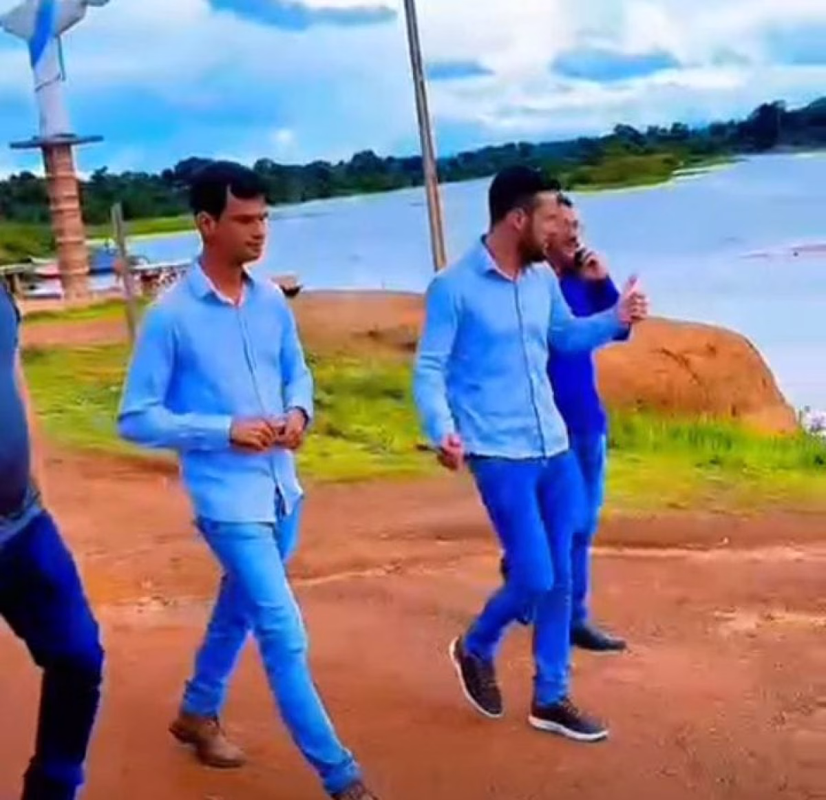 Autoridades brasileñas:   Satisfrechas por consolidar el arreglo vial de La Brecha entre Nueva Brema y Buena Vista en Iténez