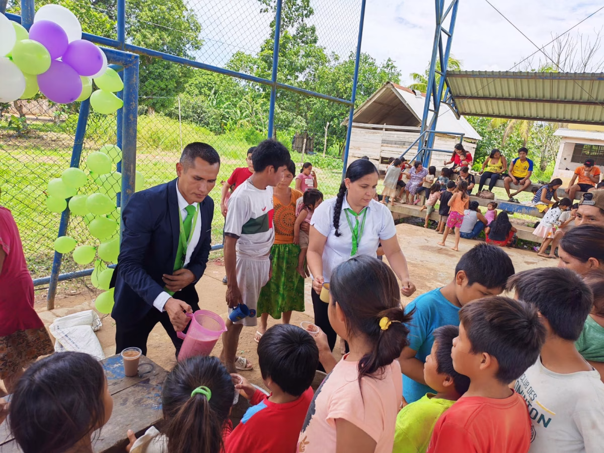 FISCALÍA DE BENI LLEVA REGALOS NAVIDEÑOS A NIÑOS DE COMUNIDADES Y PROVINCIAS