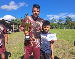 Gilman “El Tigre” Antezana, goleador de la Liga Mutual de San Borja 2025