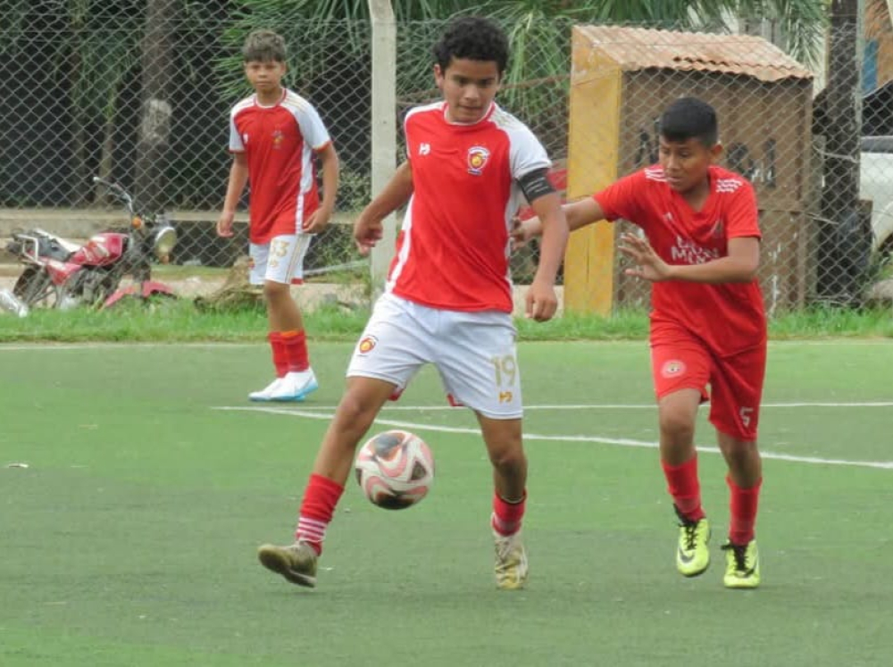 División Infanto Juvenil sigue al rojo vivo con duelos apasionantes