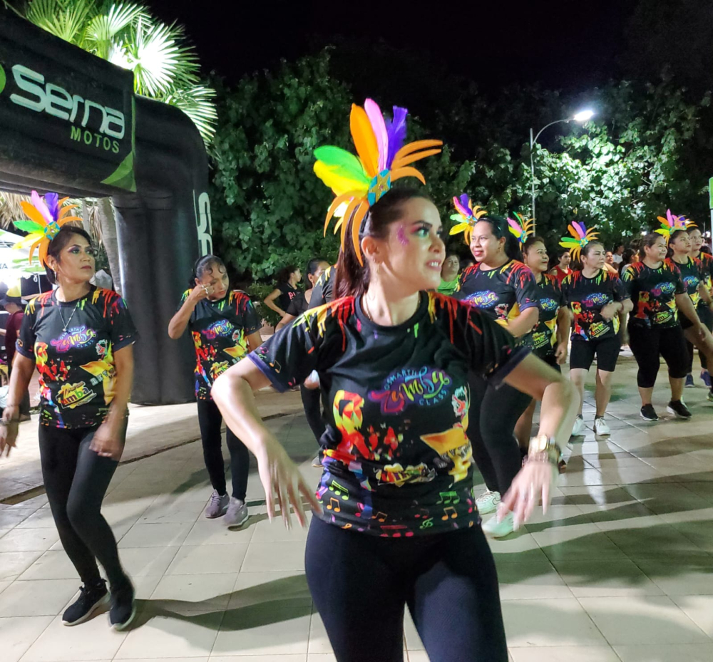 Maratón Fitness de Moxos vibró al ritmo del carnaval