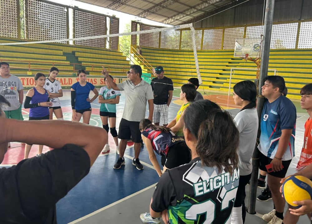 Asociación Beniana de Voleibol impulsa Curso-Taller en San Borja