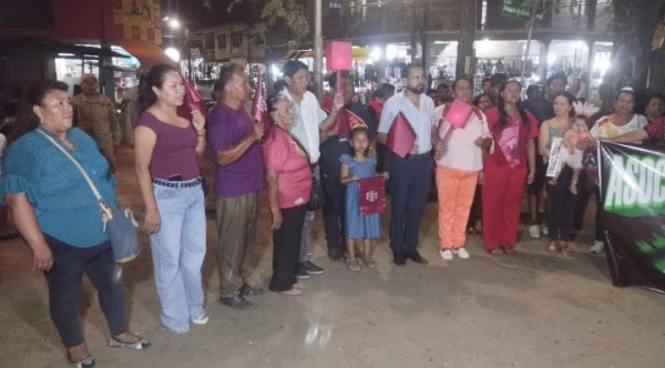 Residentes orureños en Trinidad:  Realizaron Desfile de Teas en honor a los 245 años de la Gesta Libertaria de Oruro