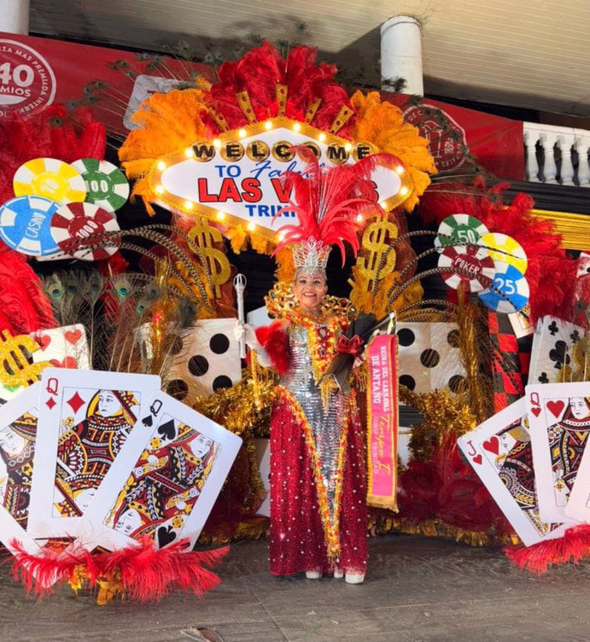 Carnaval Trinitario 2026:  Coronan a "Tempo 1ra." como Reina del Carnaval de Antaño