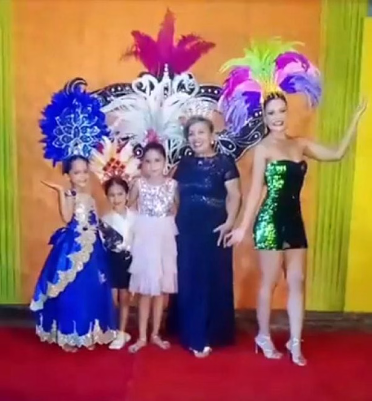 En la Casa de la Cultura del Beni:  Con éxito se desarrolló la "1ra. Feria Carnavalera del Emprendimiento"