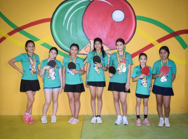 Promesas del tenis de mesa del Beni buscan apoyo para representar a Bolivia