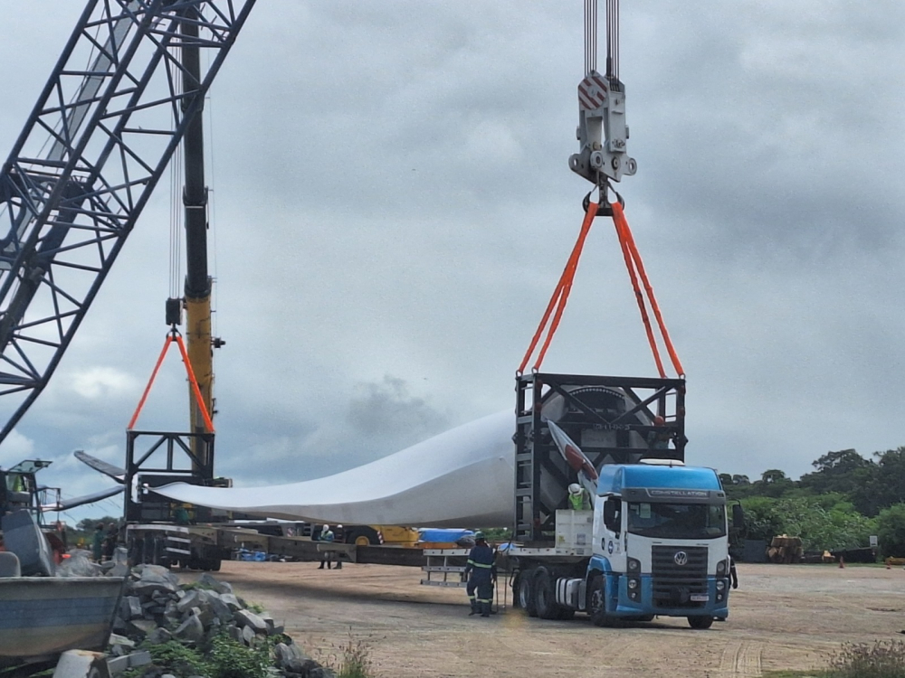 Cambio de la matriz energética: Llegan aerogeneradores para Parque Eólico Warnes II