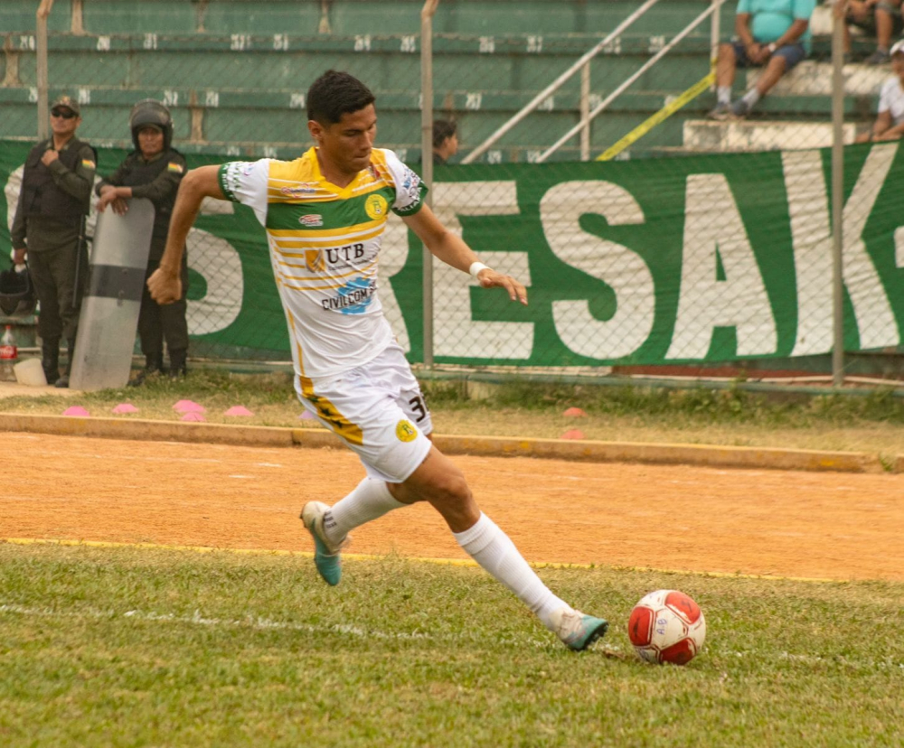 Carlos Santiago Dellien, delantero beniano que aspira al fútbol profesional