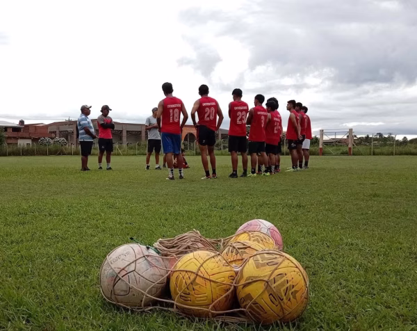 Universitario del Beni inicia una nueva era con Rolando “Soldadito” Ribera al mando