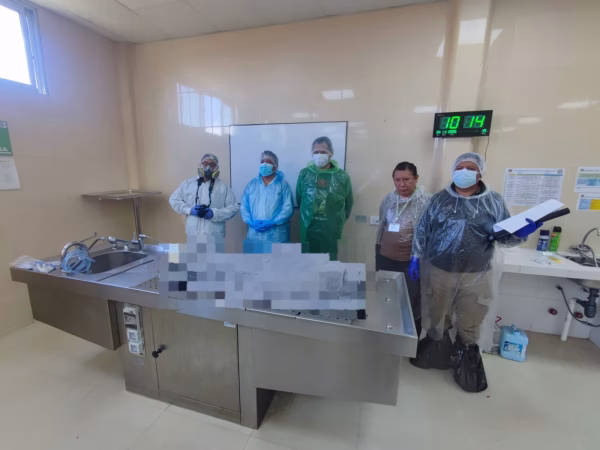 LA PAZ: FISCALÍA INVESTIGA LA MUERTE DE UNA NIÑA DE SIETE AÑOS QUE RECIBIÓ IMPACTOS DE PROYECTILES DE ARMA DE FUEGO JUNTO A SU MADRE