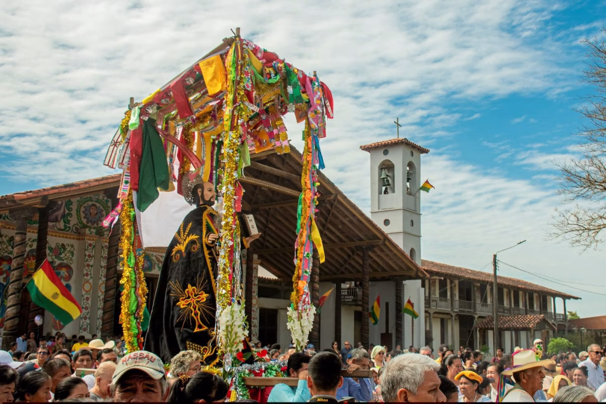 El Cabildo Indigenal, organizador de la La Ichapekene Piesta, patrimonio cultural de Bolivia