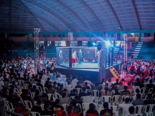 Scorpión impuso su fuerza y talento en boxeo, kick boxing y MMA