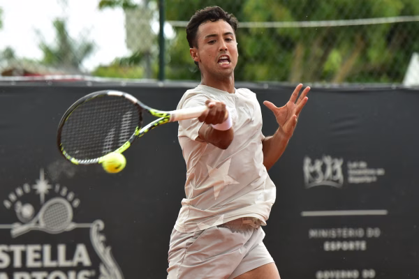 Hugo Dellien triunfa en el inicio del Itajaí Open en Brasil