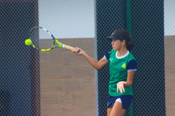 Tenistas benianos representan a Bolivia en el ITF J30 Internacional Sub-18 en Sucre
