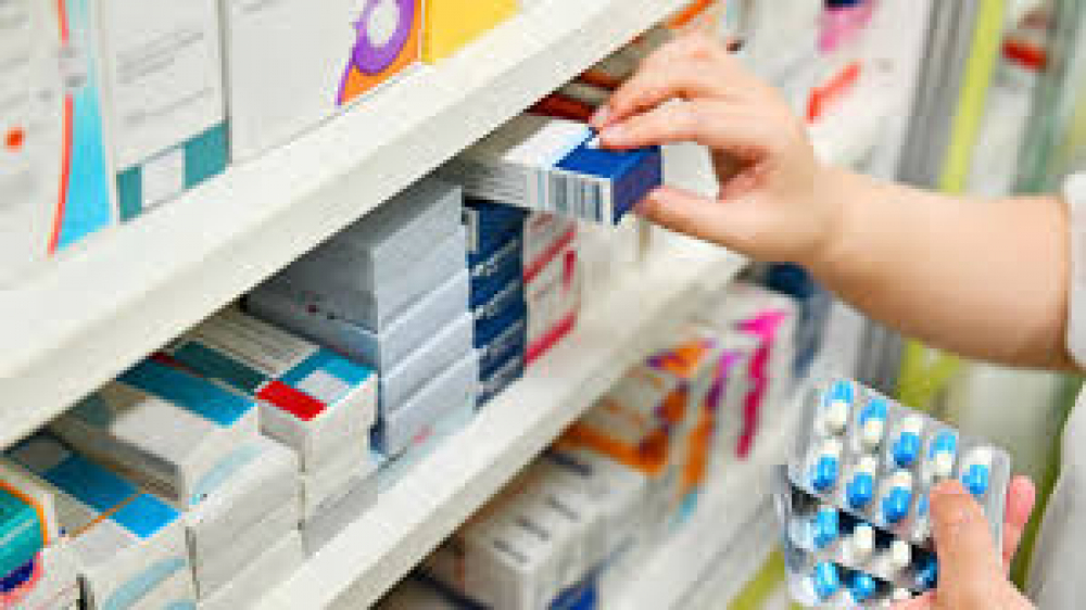 Defensa al Consumidor anuncia controles a farmacias y ambulancias sin autorización