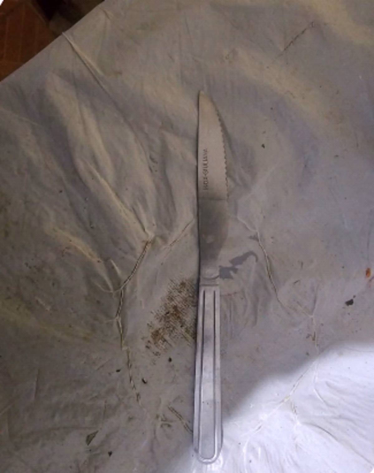 Dictan 3 meses de prisión para sujeto que  golpeó e intentó herir con cuchillo a su hermana