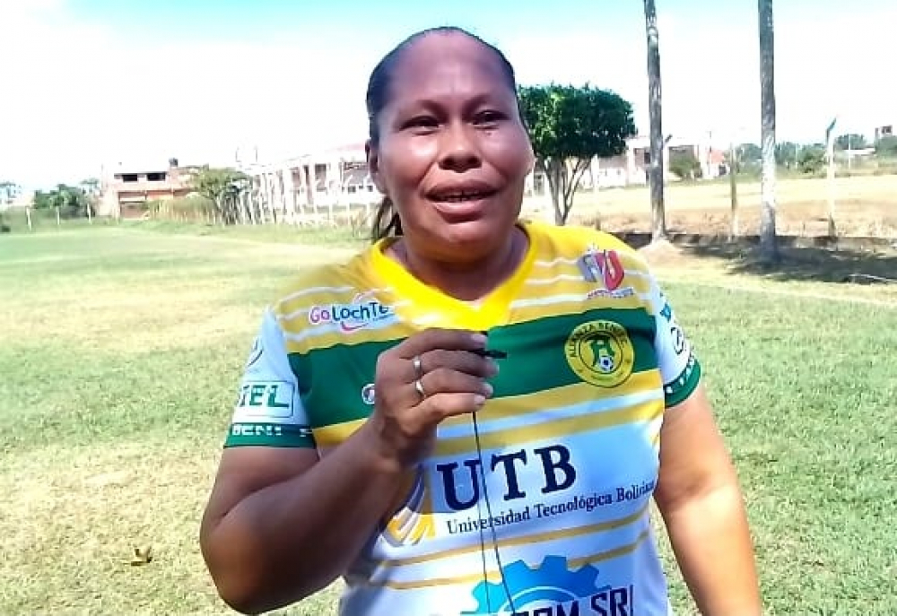 Fue selección beniana: Silvia Orellana a sus 42 años sigue vigente en el fútbol femenino