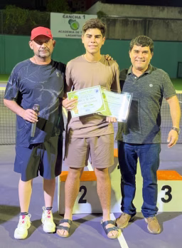 El campeón sudamericano Omar Vargas Medrano es reconocido por sus históricos logros