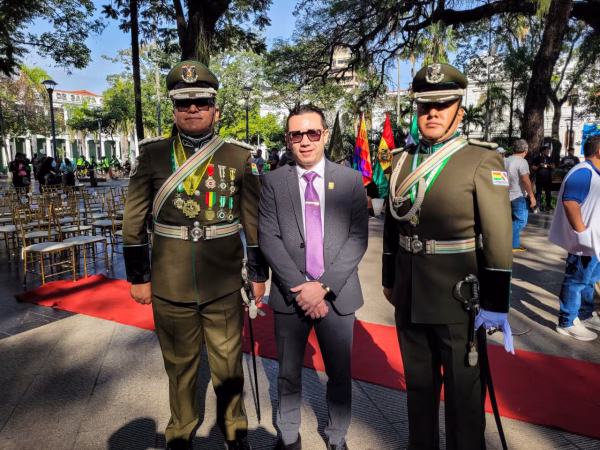 FISCAL DEPARTAMENTAL PARTICIPÓ EN LOS ACTOS CONMEMORATIVOS POR EL BICENTENARIO DE LA POLICÍA BOLIVIANA