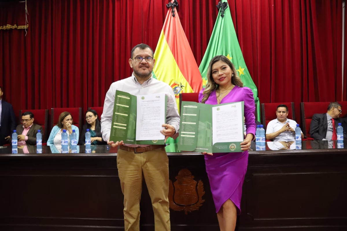ENDE FIRMA CONVENIO INTERINSTITUCIONAL CON EL TRIBUNAL AGROAMBIENTAL