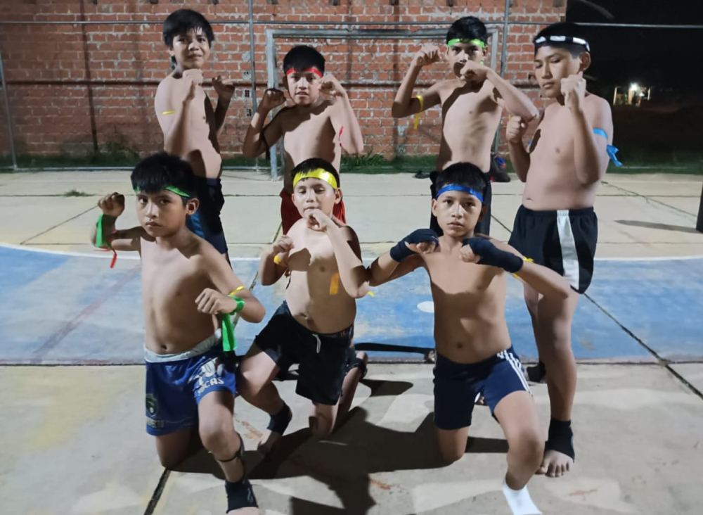 Muay Thai y Futsal juntos en un festival deportivo en Trinidad