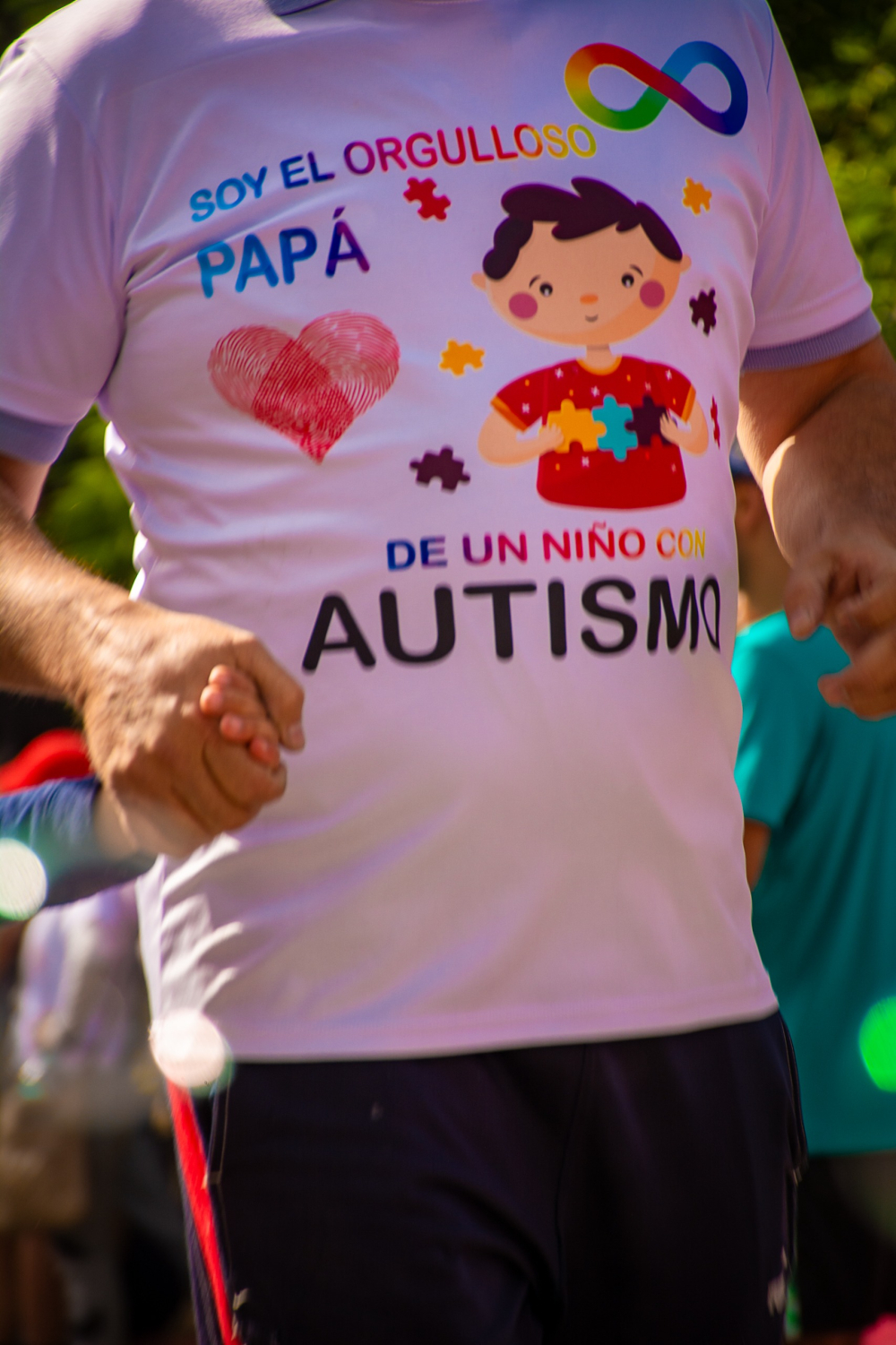 ENDE apoya competencia pedestre por el autismo en Cochabamba