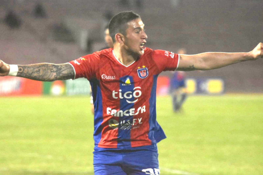 Primero de Mayo refuerza su ataque con un goleador paraguayo