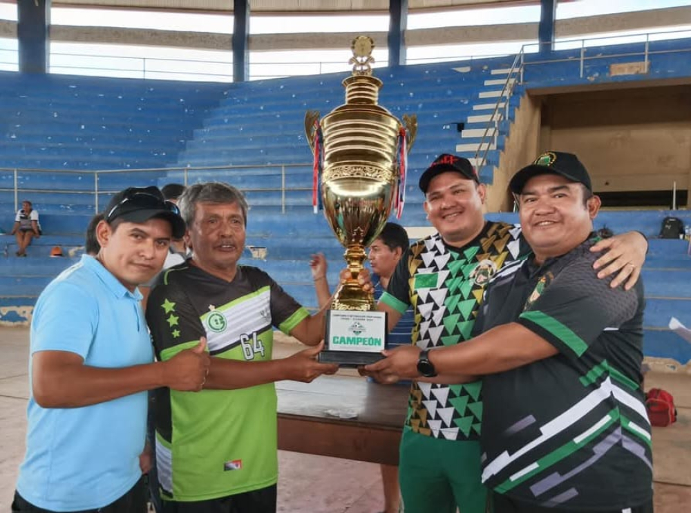 Campeones celebran el cierre del Torneo Integración Profesional de Futsal