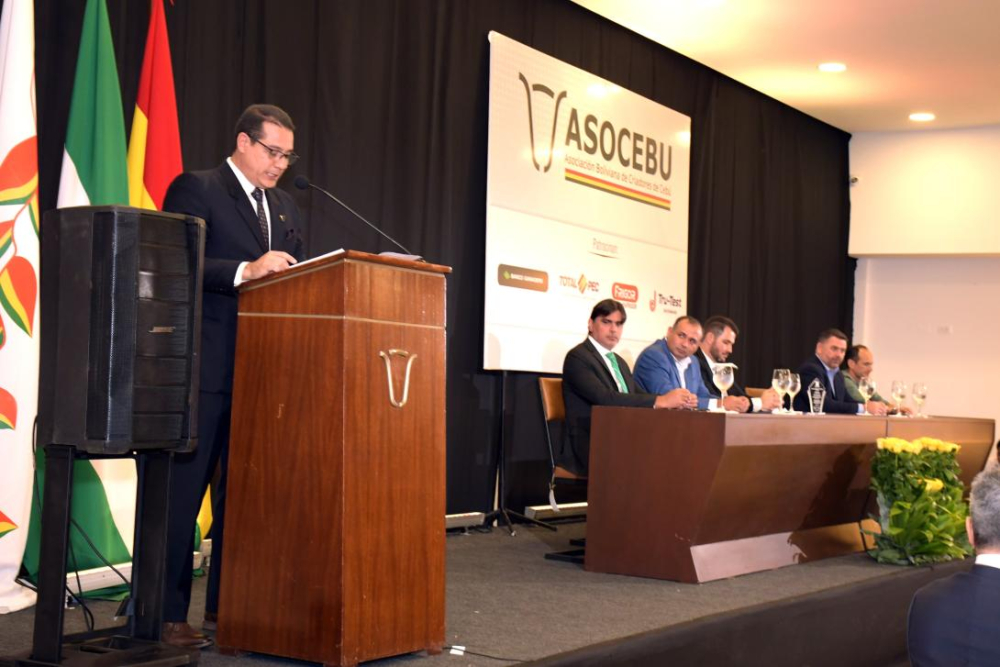 Posesionan a Marcelo Muñoz como nuevo presidente de Asocebú