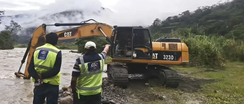 Activan operativo para habilitar camino alterno para conectar a La Paz con Caranavi, el norte y Beni