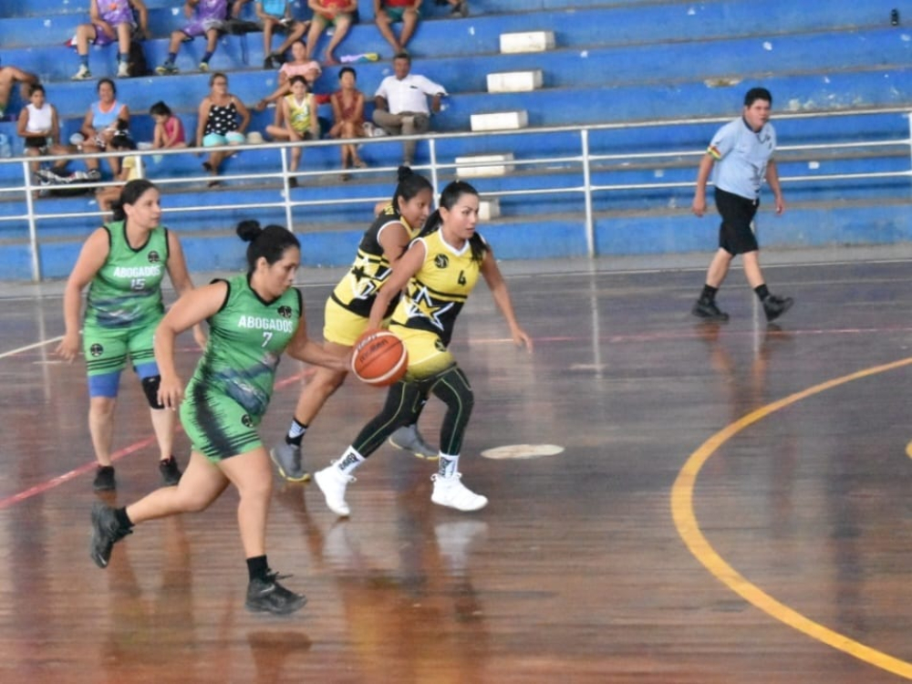 Básquetbol Sénior en Trinidad: semifinales prometen espectáculo