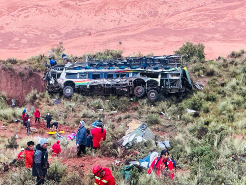 Tragedia en Carnaval, 72 personas mueren en accidentes de carreteras en Bolivia