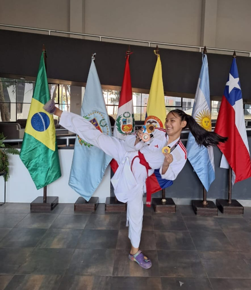 Luciana Antelo Semani: medallas, esfuerzo y futuro en el karate boliviano