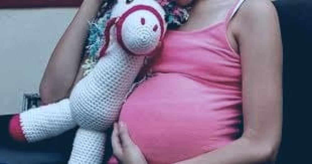 Justicia determina 25 años de cárcel para padre que violó a su hija