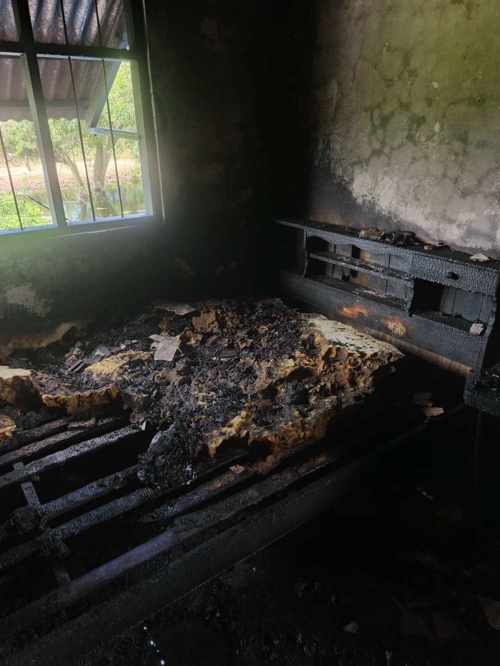 Familia que perdió “todo” en un incendio, pide ayuda