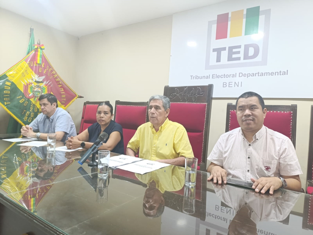 TED Beni capacita a notarios y personal con miras a elecciones generales