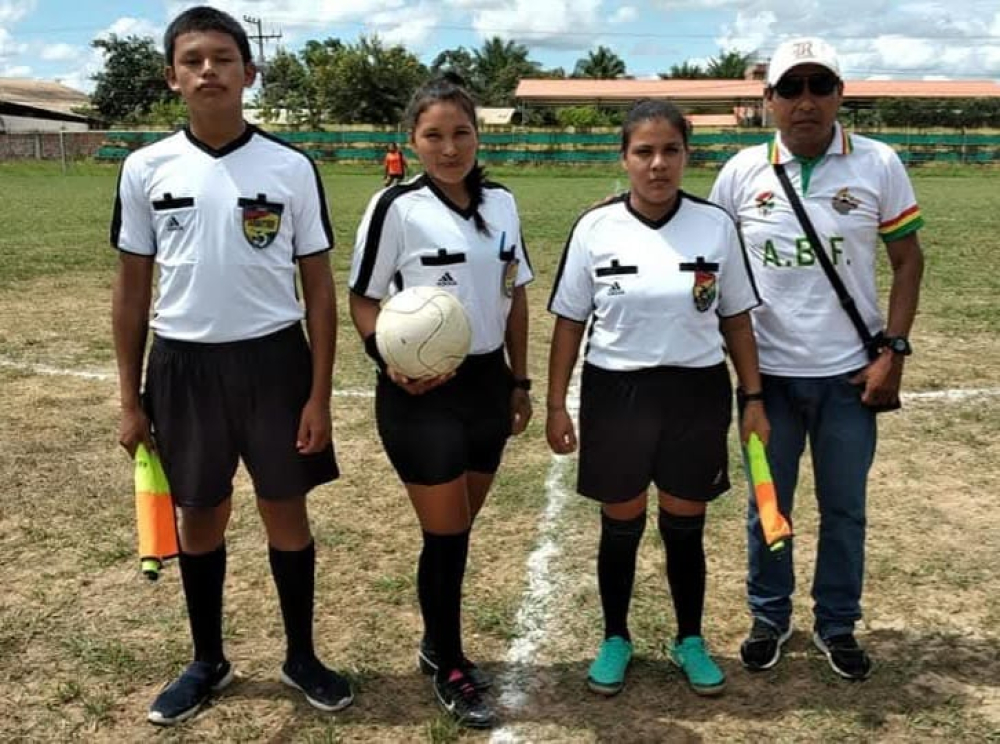 San Borja recibe taller sobre reglamento actualizado del fútbol