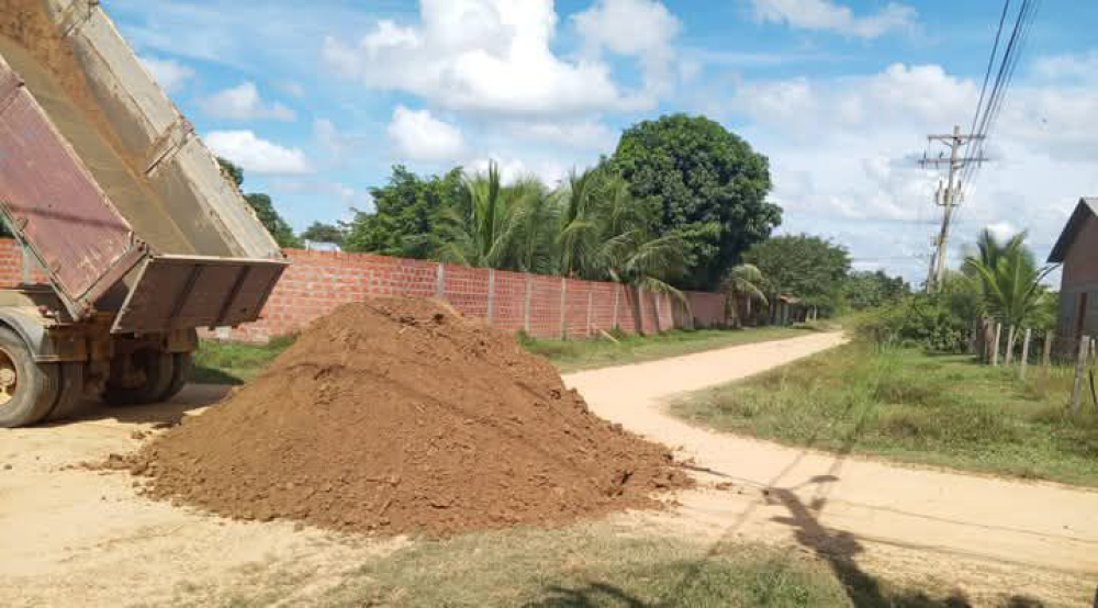 Gobierno Municipal de San Borja: Inicia acopio de ripio en zona Los Tajibos para mejorar sus calles