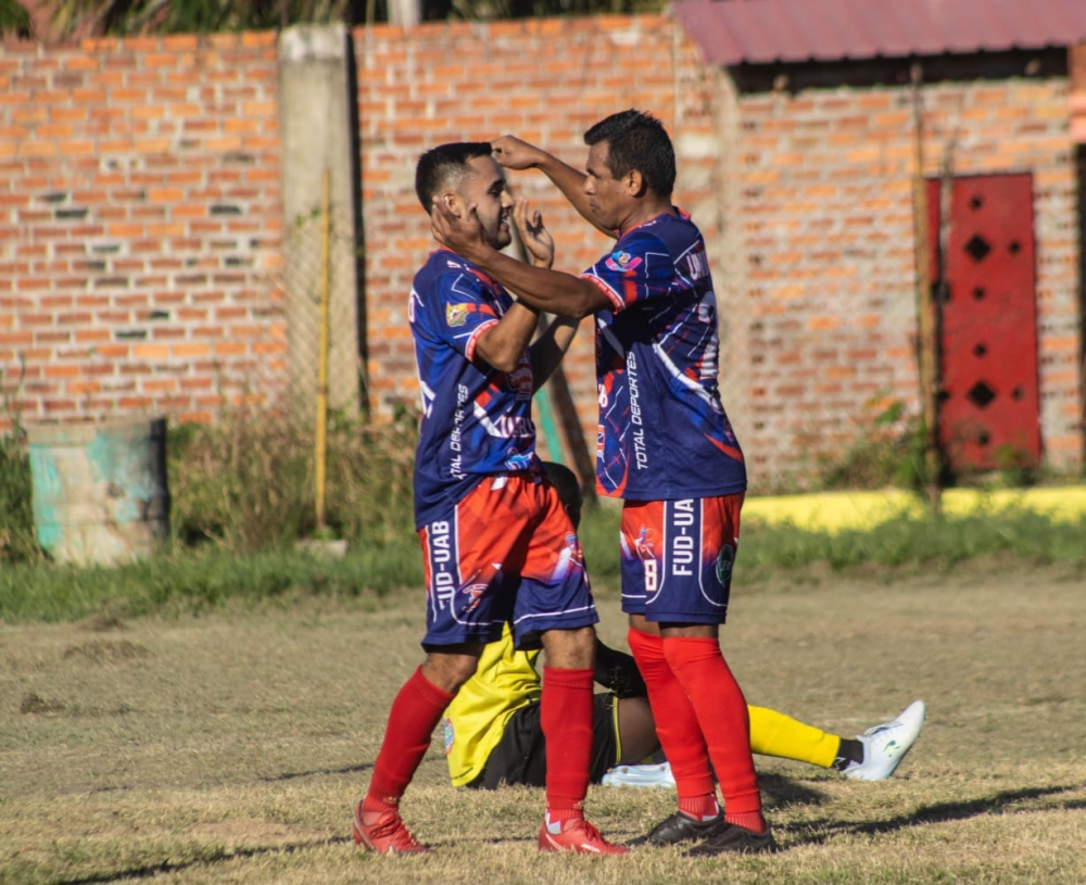 Universitario imparable: segunda victoria al hilo en la Copa Simón Bolívar