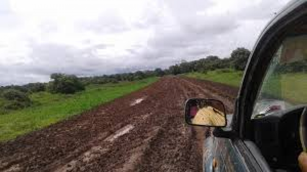 Transportistas amenazan con subir el pasaje debido al deterioro de la carretera a Santa Ana