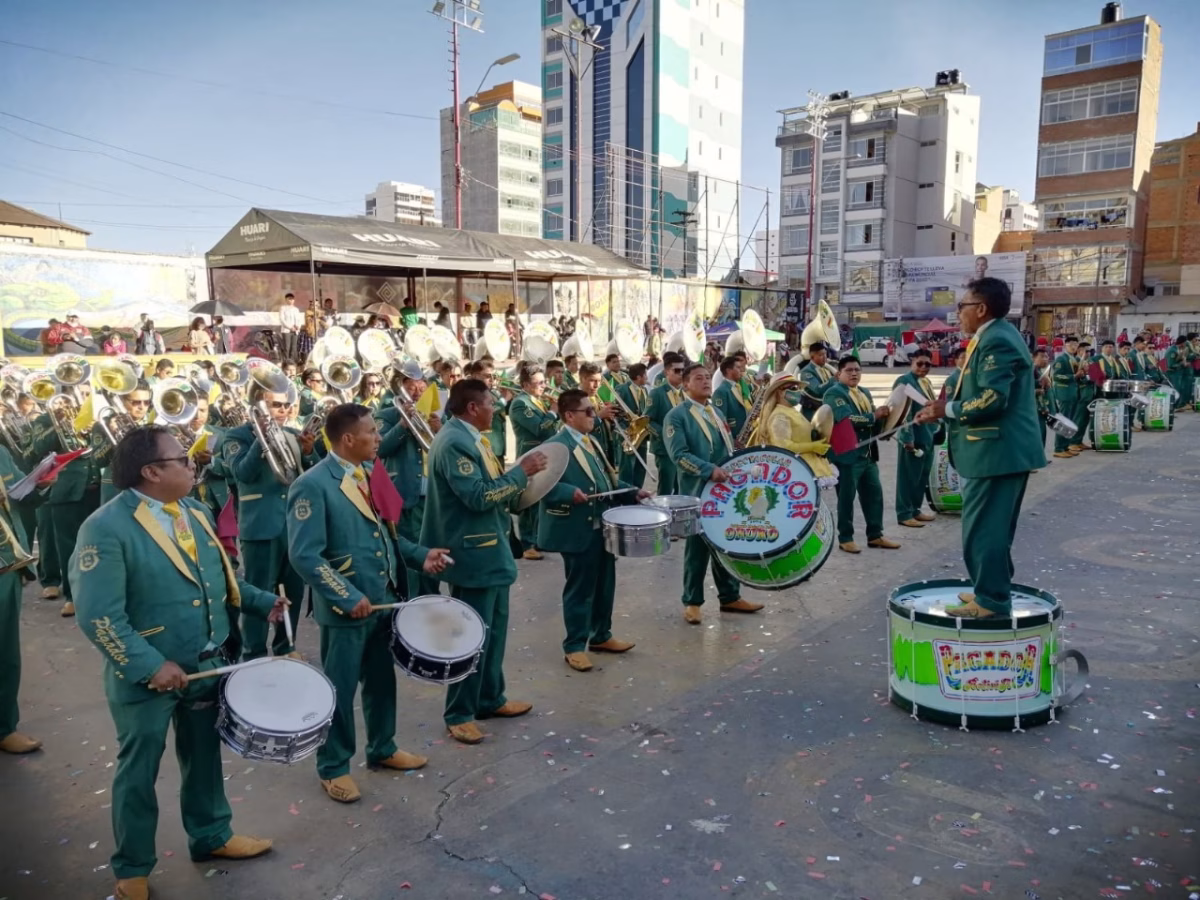 Oruro se prepara para el Octavo  Encuentro Coreográfico de Bandas